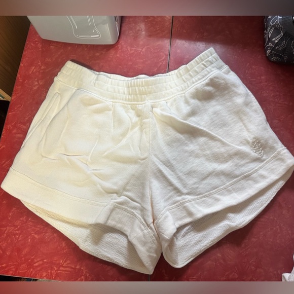 NWOT FREE PEOPLE RENEGADE SHORTS-cream - Picture 2 of 7